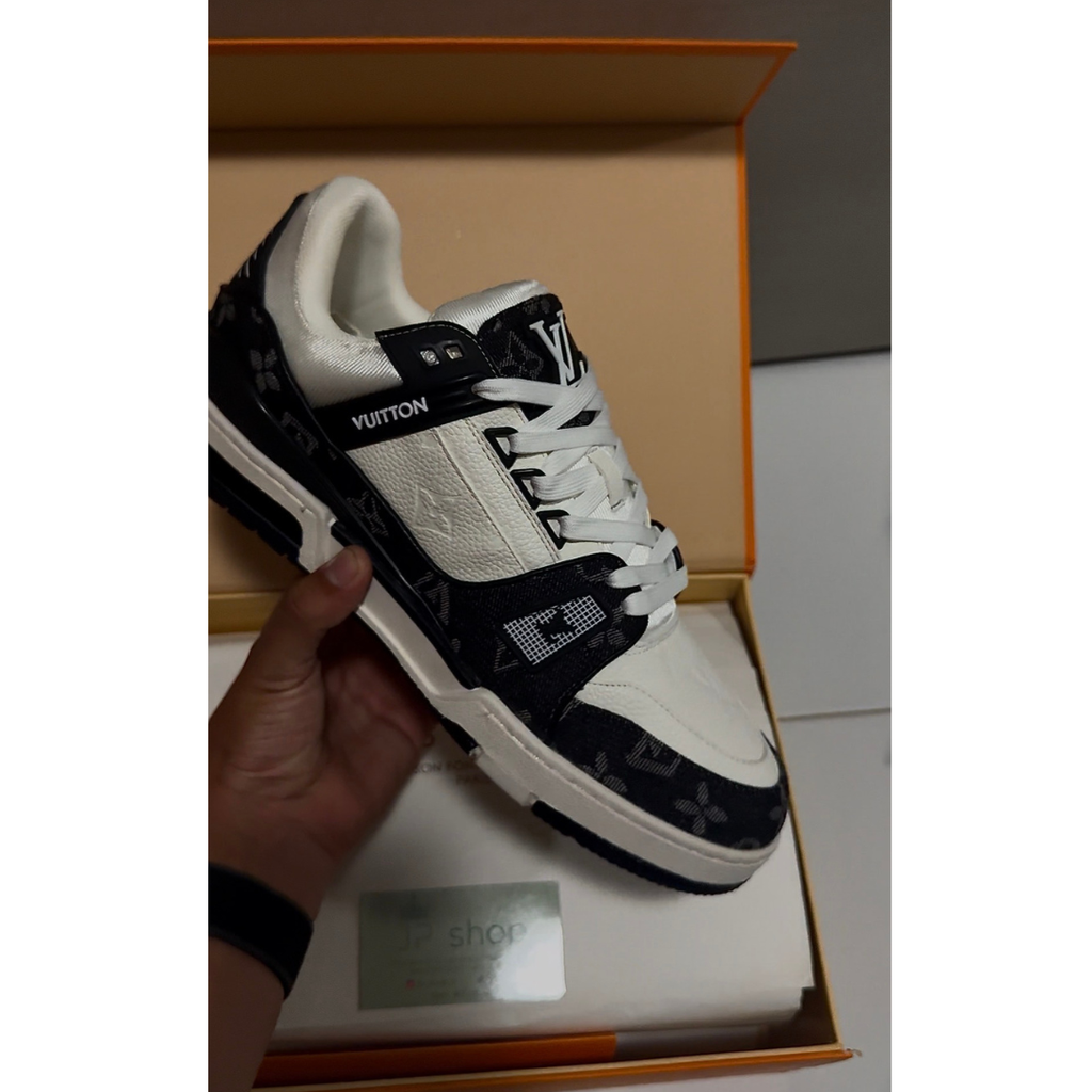 LV TRAINER